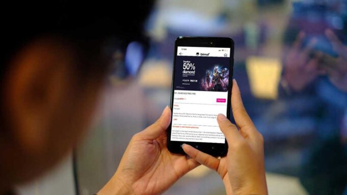 Ekstra 50% Diamond Free Fire dengan Pulsa 3