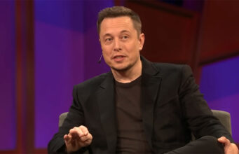 WhatsApp Berulah, Elon Musk: “Ganti Pakai Signal!”