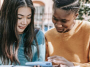 Milenial & Gen Z Paling Betah Streaming-an