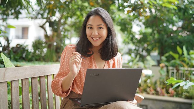 sherina-lenovo