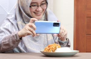 “Pelaku UMKM Bisa Andalkan Smartphone”