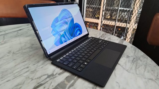 ASUS-Vivobook-13-Slate-OLED-01