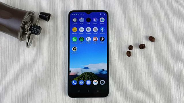 realme-c30-06