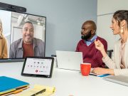 Debrett’s Meluncurkan Panduan Etiket Kerja Hybrid Pertama