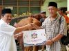 Smartfren Serahkan Hewan Kurban untuk Warga Sekitar