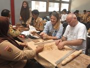 Pertama Kali, Years of Culture dan Community Service Section di Qatar Museums Lakukan Trip Bersama Para Sukarelawan