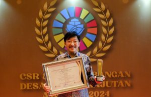 Smartfren Raih CSR & PDB Awards 2024 dari Kementerian Desa