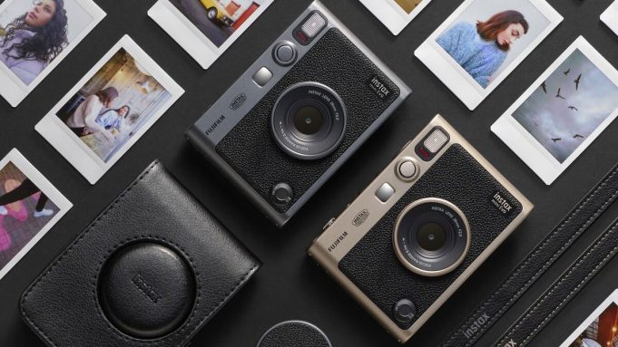 Fujifilm Rayakan Ulang Tahun ke-90 dengan Edisi Terbatas instax mini Evo di Indonesia
