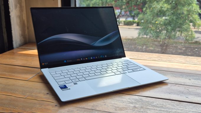 Review ASUS Zenbook S 14 OLED