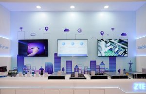 ZTE, Indocomtech 2024, server canggih, smartphone inovatif