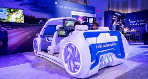 Intel memperkenalkan solusi whole-vehicle di CES 2025 untuk mendukung kendaraan berbasis software.