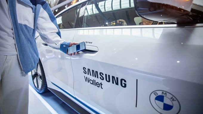 Swipe and tap pakai Samsung wallet galaxy S25