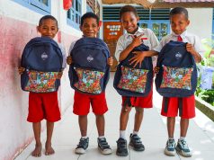 Program Telkomsel Sambungkan Senyuman untuk Generasi Gemilang, donasi tas sekolah hasil penukaran Telkomsel Poin dan uCoin by.U.