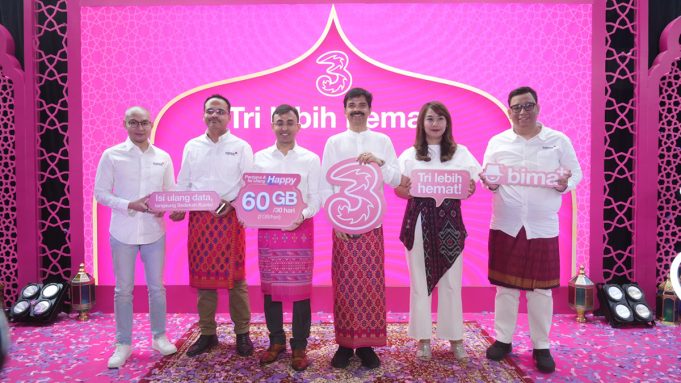 Program Sedekah Kuota Tri membantu pelanggan berbagi internet dengan mudah di bulan Ramadan.