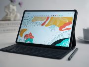 HONOR Pad 9, tablet AI premium dengan layar 2.5K dan delapan speaker, tersedia di Indonesia dengan harga promo spesial.