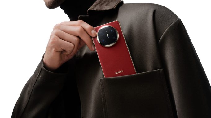 UAWEI Mate X6 - smartphone lipat dengan desain premium dan teknologi inovatif.