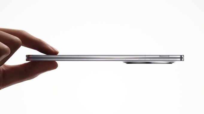 Tampilan OPPO Find N5, smartphone foldable flagship terbaru dengan desain ramping