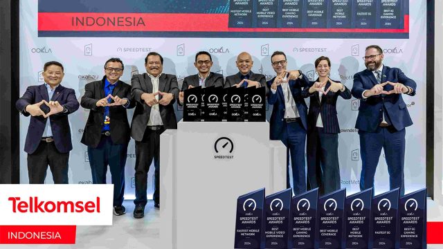 Telkomsel-raih-Ookla-Speedtest-Awards_1 Telkomsel menerima penghargaan di Ookla® Speedtest Awards™ 2024 sebagai jaringan seluler terbaik di Indonesia.