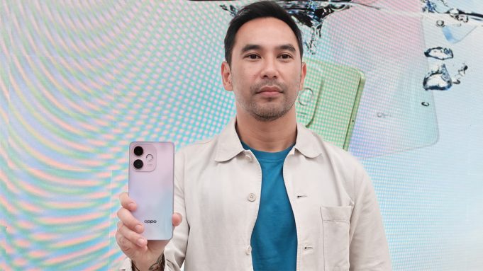 OPPO A5 Pro dibongkar untuk membuktikan ketahanan air, debu, dan guncangan ekstrem