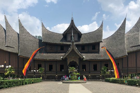 Padang destinasi murah 2025
