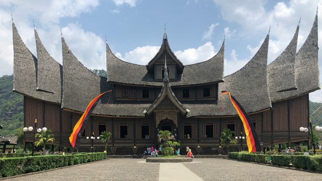 padang-rumah Padang destinasi murah 2025
