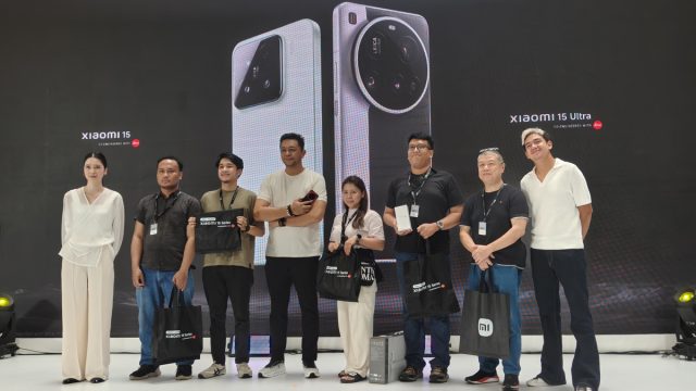 xioami-15-perdana Penjualan perdana Xiaomi 15 Series di Indonesia dengan antrean panjang di berbagai kota.