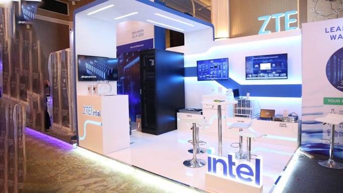 ZTE Pamerkan Solusi Infrastruktur Digital Ramah Energi dan Berbasis AI di Indonesia Cloud & Datacenter Convention 2025