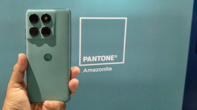 Motorola edge 60 FUSION Raih Penghargaan ‘Most Durable Smartphone of the Year’