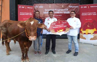 Telkomsel Salurkan 660 Hewan Kurban ke 42.000 Lebih Keluarga di Momen Iduladha 1446 H