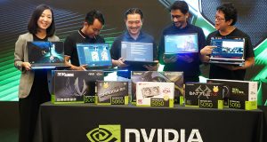 Para pembicara bersama GPU NVIDIA GeForce RTX 5090 terbaru dengan teknologi AI Blackwell