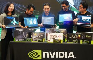 Para pembicara bersama GPU NVIDIA GeForce RTX 5090 terbaru dengan teknologi AI Blackwell