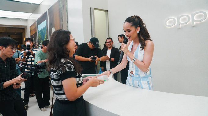 First Sale OPPO Reno14 Series Meriah, Cinta Laura Ambil Alih OPPO Gallery