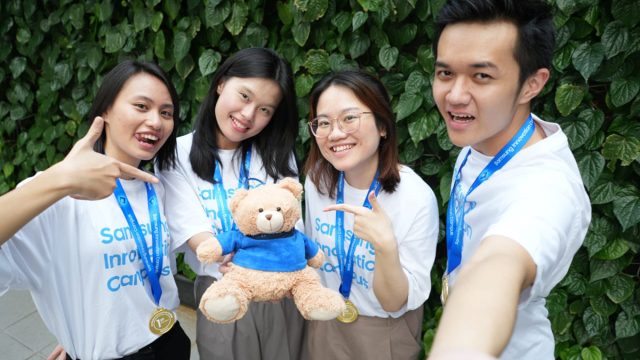Rarevolution,-best-team-1-SIC-Batch-6-dengan-project-PawPal