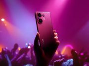 Smartphone vivo V60 dengan desain Festive Purple dan kamera ZEISS Telephoto pertama di seri V.