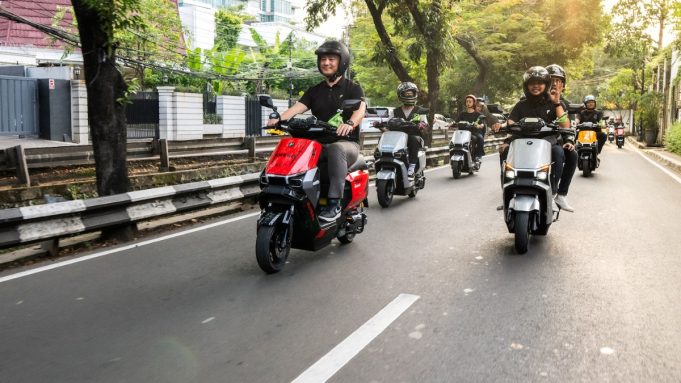 Ofero Perkuat Tren Sepeda Listrik Premium lewat “Ride & Connect” Bersama Pengguna Stareer 3 Lit