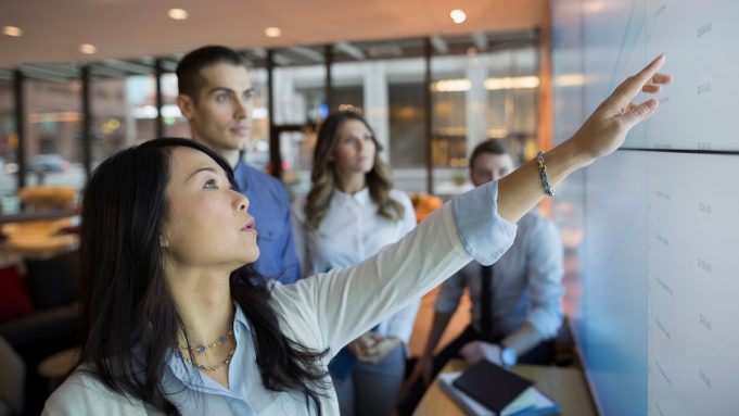 Akamai Gandeng TollBit dan Skyfire — Ubah Lalu Lintas Bot AI Jadi Peluang Pendapatan bagi Penerbit