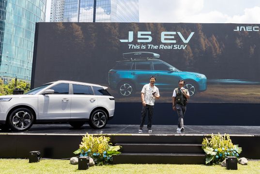 JAECOO J5 EV Resmi Mengaspal di Indonesia, Mulai Rp249 Juta SUV Listrik untuk Pengguna Urban dan Outdoor