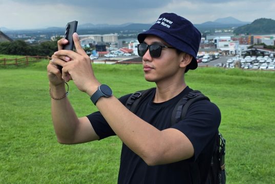 Membedah “Rahasia” Konten Estetis: Begini Cara Gemini AI di Galaxy Z Flip7 Menjadi Sutradara Visual Anda