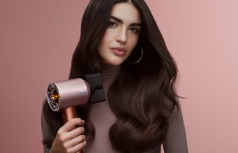 Inspirasi Hadiah Hari Ibu, Dyson Terinspirasi dari Kasih Ibu yang Tak Lekang oleh Waktu