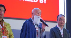 Pengunjung menikmati berbagai aktivitas anime dan budaya Jepang di MMAJ Jakarta 2026 yang berlangsung di Gandaria City Jakarta.