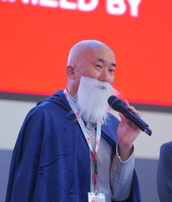 Pengunjung menikmati berbagai aktivitas anime dan budaya Jepang di MMAJ Jakarta 2026 yang berlangsung di Gandaria City Jakarta.