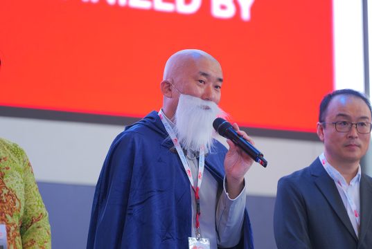 Pengunjung menikmati berbagai aktivitas anime dan budaya Jepang di MMAJ Jakarta 2026 yang berlangsung di Gandaria City Jakarta.