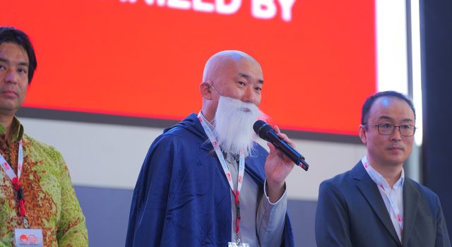 Pengunjung menikmati berbagai aktivitas anime dan budaya Jepang di MMAJ Jakarta 2026 yang berlangsung di Gandaria City Jakarta.