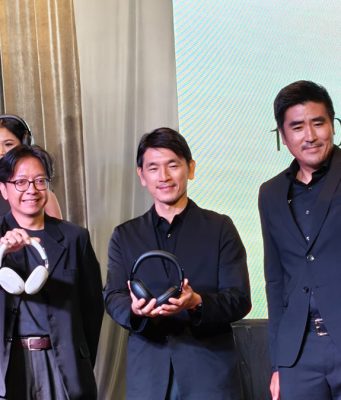Sony Rayakan 10 Tahun Seri 1000X dengan Hadirkan 1000X THE COLLEXION, Headphone Premium Berdesain Mewah dan Audio Kelas Audiophile Sony 1000X THE COLLEXION headphone premium dengan desain mewah dan teknologi noise cancelling terbaru.