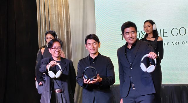 Sony 1000X THE COLLEXION headphone premium dengan desain mewah dan teknologi noise cancelling terbaru.