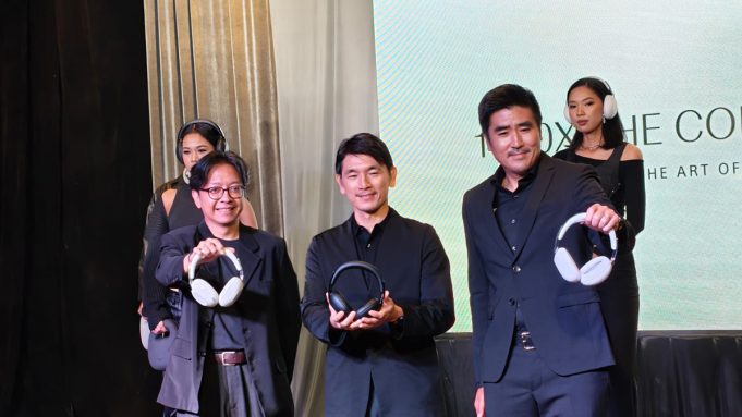 Sony 1000X THE COLLEXION headphone premium dengan desain mewah dan teknologi noise cancelling terbaru.