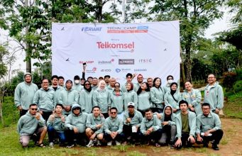 Peserta FORWAT Technocamp 2026 berfoto bersama