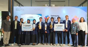 Tim BryotechAlpha dari SMA Negeri 81 Jakarta dan tim I-SEUNG dari Universitas Komputer Indonesia, pemenang Samsung Solve for Tomorrow 2026 kategori SMA/SMK/MA dan perguruan tinggi.