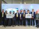 Tim BryotechAlpha dari SMA Negeri 81 Jakarta dan tim I-SEUNG dari Universitas Komputer Indonesia, pemenang Samsung Solve for Tomorrow 2026 kategori SMA/SMK/MA dan perguruan tinggi.