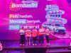 Peluncuran program Kebut Hadiah BombasTri 2026 oleh Indosat Ooredoo Hutchison dan Tri, menampilkan perwakilan perusahaan di atas panggung dengan latar promosi hadiah mobil BYD Atto 1 dan slogan “Pilih Hadiah, Menang Banyak, Hepi Maksimal!”.